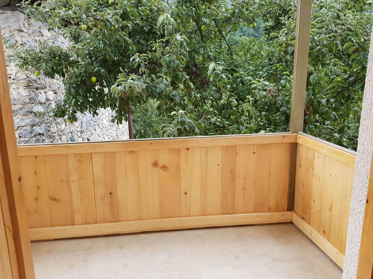 מסטיה Guesthouse Guram Baba מראה חיצוני תמונה